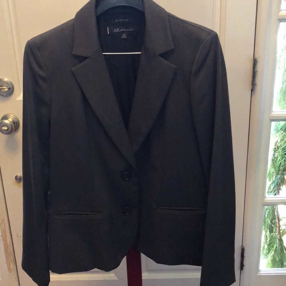Skirt and blazer suit